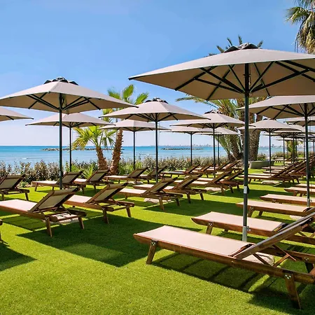 Mercure Отель Ларнака