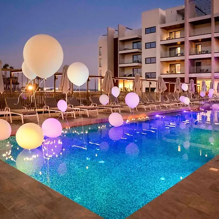 Mercure Ларнака