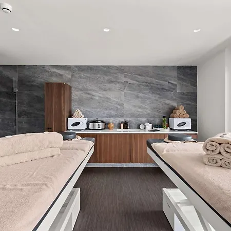 Mercure 4* Ларнака