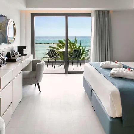 Отель Mercure Ларнака