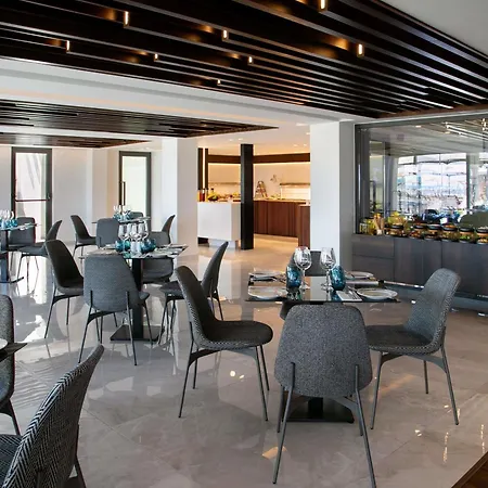 Готель Mercure 4*