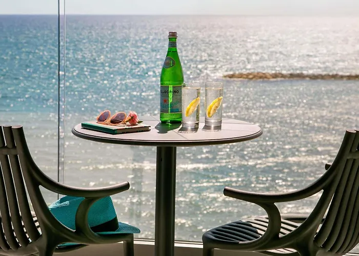 酒店 Mercure 拉纳卡