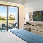 ホテル Mercure ラルナカ